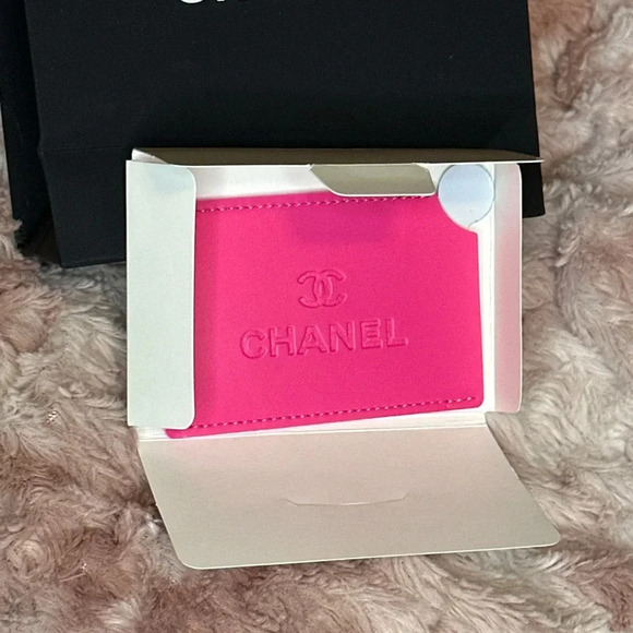CHANEL PACKAGE/GIFT - Picture 6 of 10